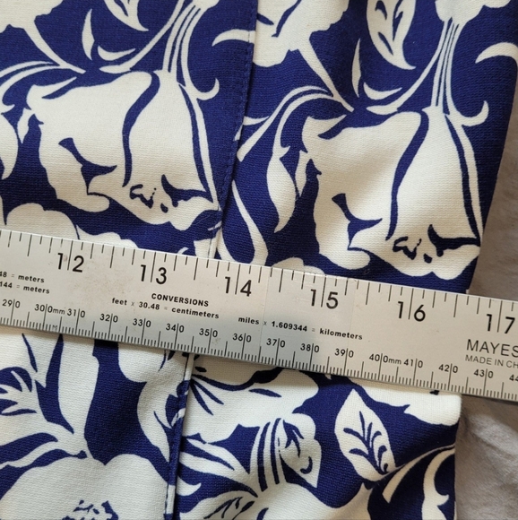 Lands' End Women SZ 10P Ponte Knit blue & white floral sheath sleeveless pockets - Picture 10 of 12